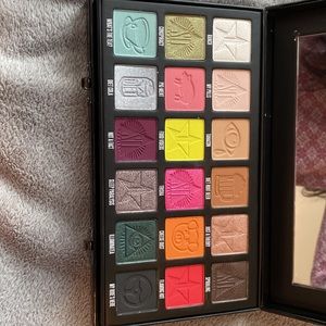 Jeffree Star x Shane Dawson Conspiracy palette